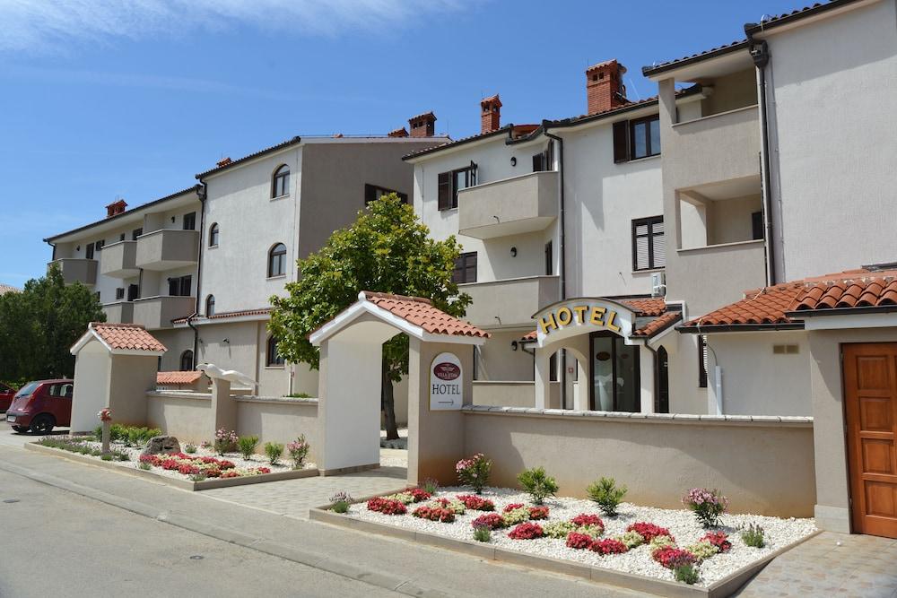 Letan Hotel 4*